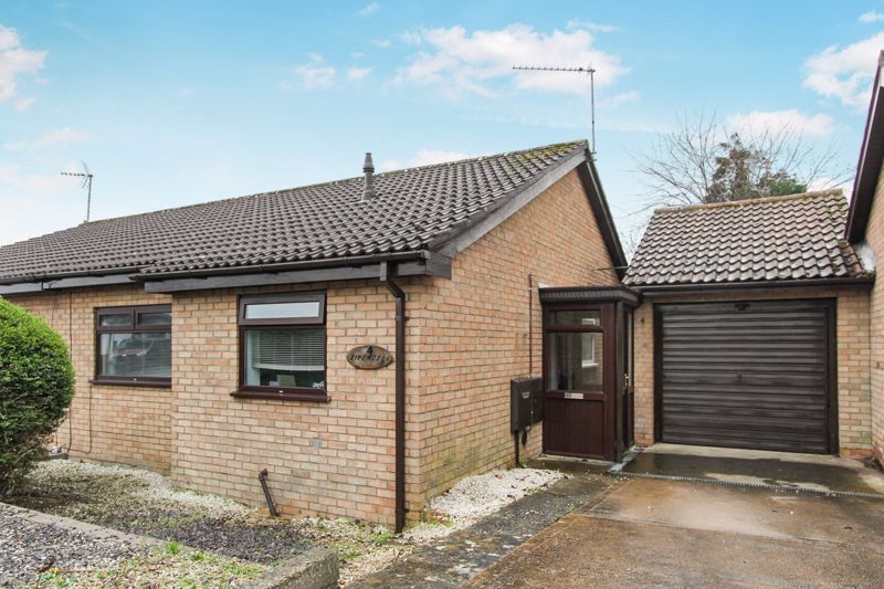 2 bed semidetached bungalow for sale in Tennyson Way, Llantwit Major CF61 Zoopla