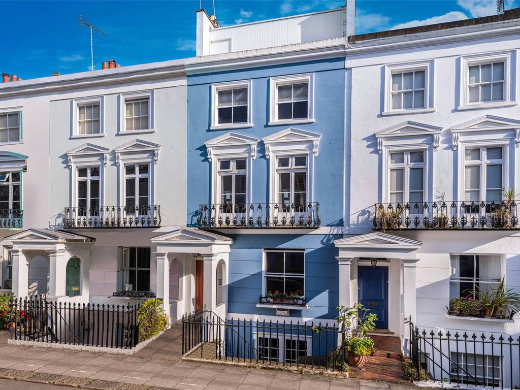 Chalcot Crescent, London NW1  