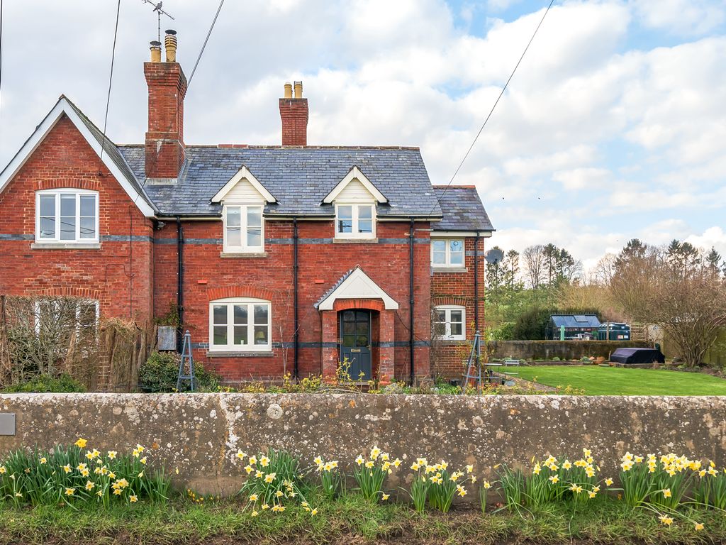 4 bed cottage for sale in Brown Candover, Alresford SO24, £1,000,000