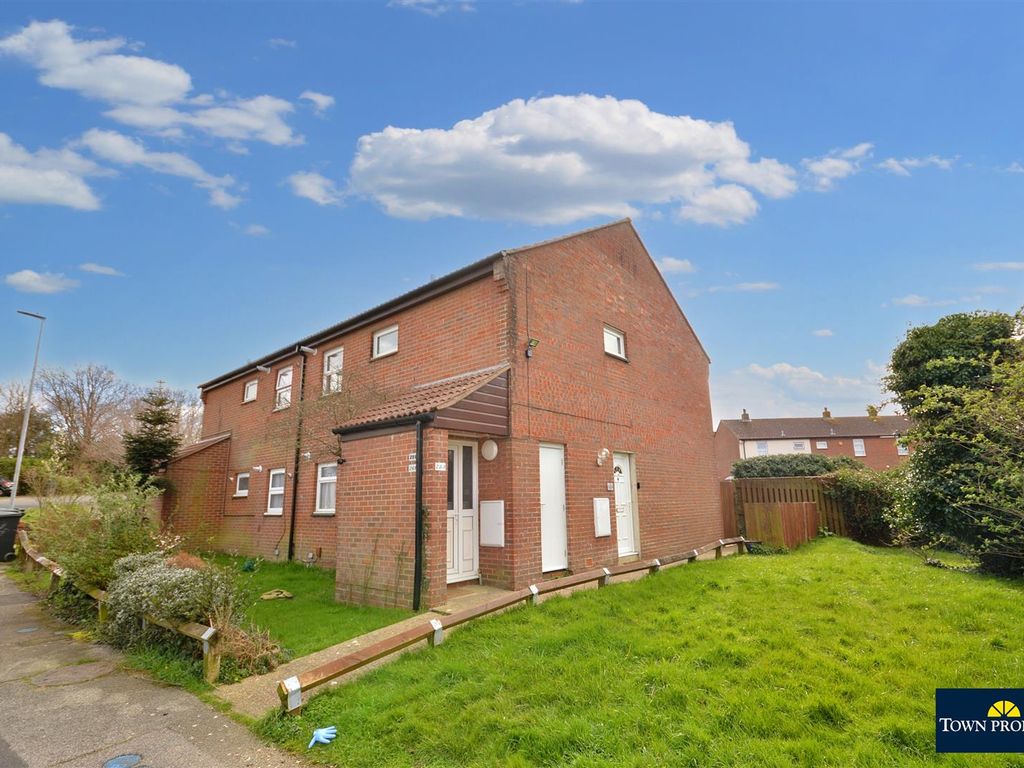 1 bed flat for sale in Sorrel Drive, Eastbourne BN23 Zoopla