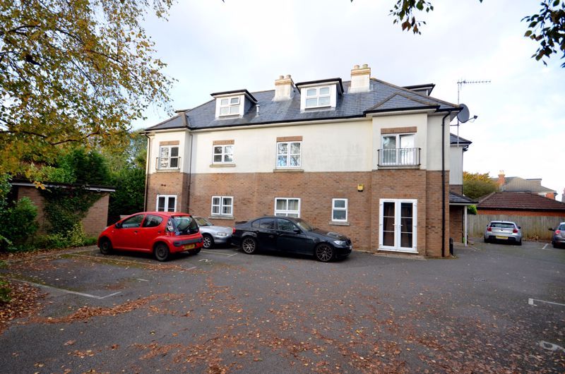 2 bed flat for sale in Methuen Road, Bournemouth BH8, £199,950 Zoopla