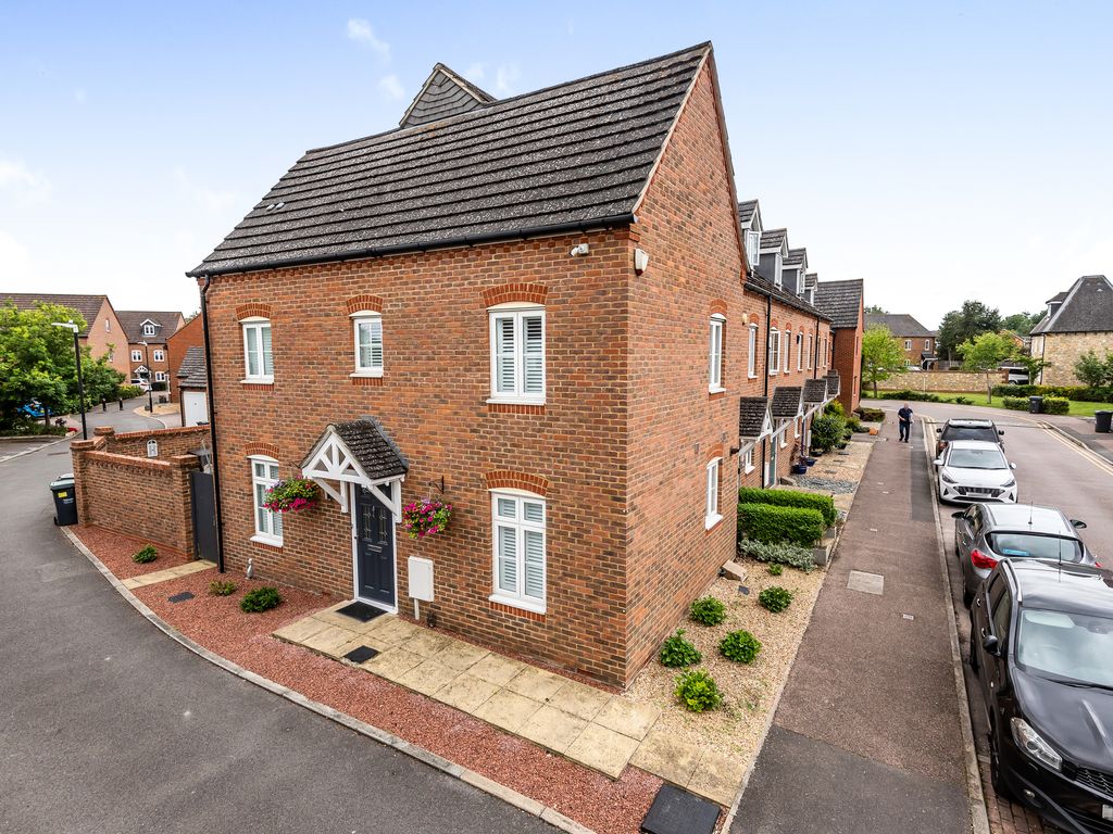 3 bed end terrace house for sale in Brampton Field, Ditton, Aylesford
