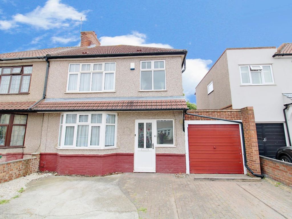 3 bed semidetached house for sale in Pinnacle Hill North, Bexleyheath