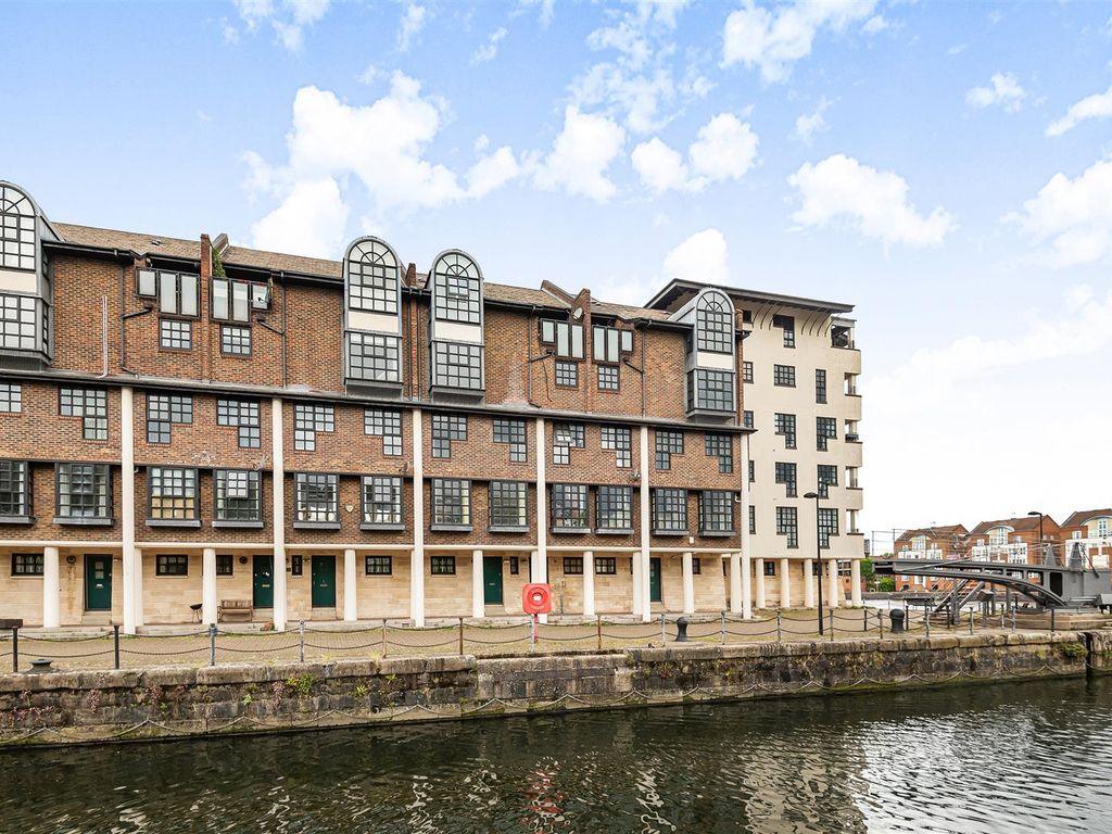 2 bed flat for sale in Rope Street, London SE16 Zoopla