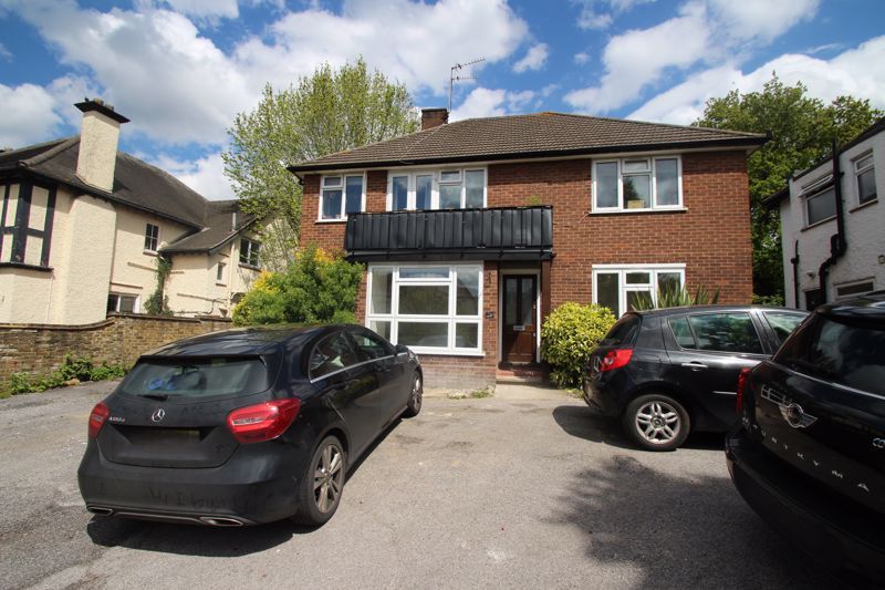 2 bed flat to rent in Marsh Road, Pinner HA5, £1,995 pcm Zoopla