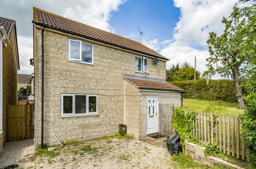 3 bed detached house for sale in Queen Elizabeth Road, Cirencester