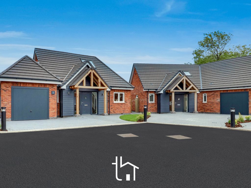 New home, 3 bed detached bungalow for sale in Gold Crest Close