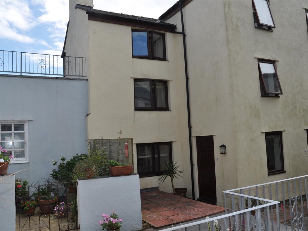 1 bed terraced house to rent in Market Street, Holyhead LL65 Zoopla
