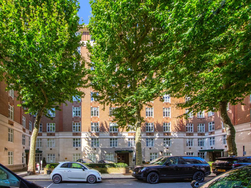 3 bed flat for sale in Flat 66, Chesterfield House, Chesterfield