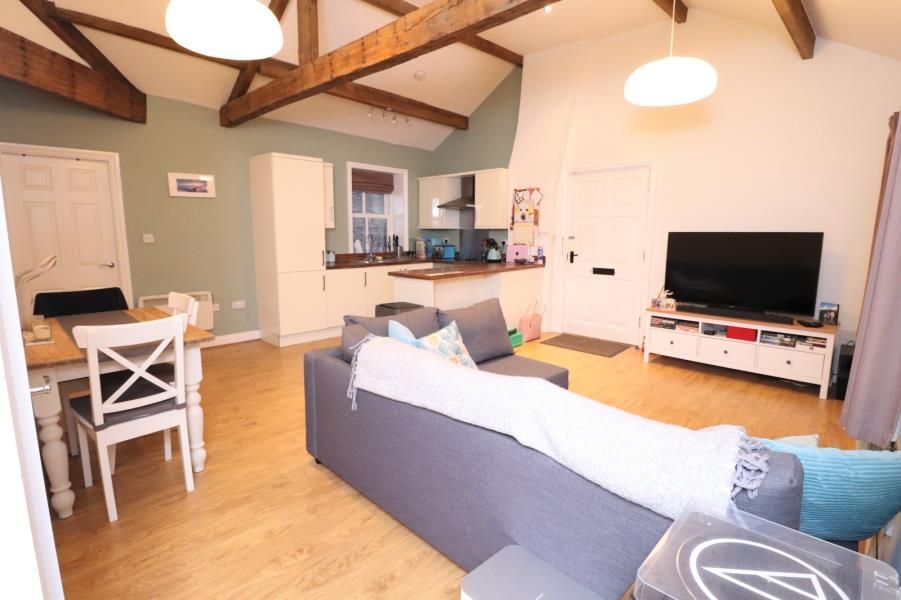 2 bed flat to rent in Sunnybank House, Paradise Street, Farsley, Pudsey