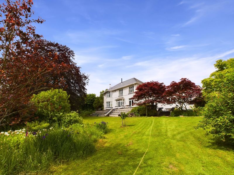 4 bed detached house for sale in Bronwydd Road, Carmarthen SA31, £