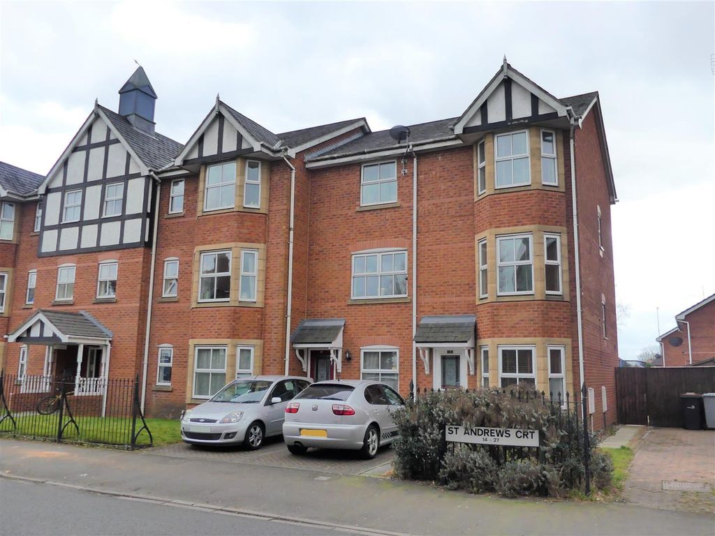3 bed semidetached house for sale in St Andrews Court, Crewe, Cheshire