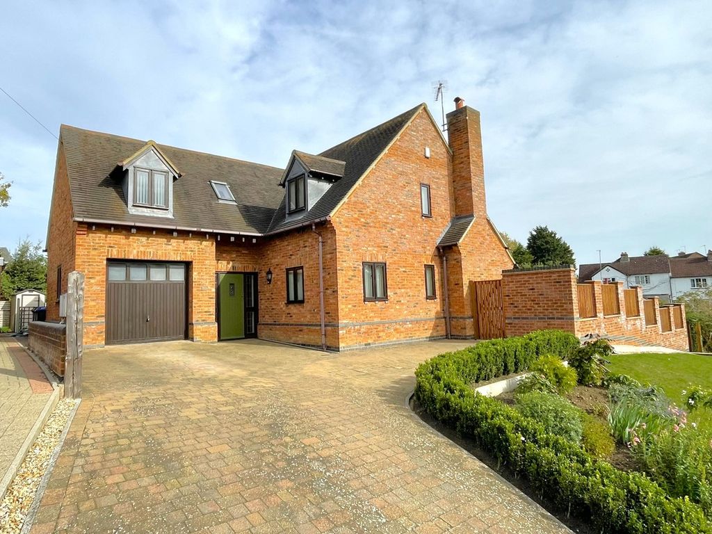 5 bed detached house for sale in Grafton View, Wootton, Northampton NN4