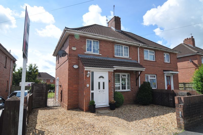 3 bed semidetached house for sale in Throgmorton Road, Knowle, Bristol
