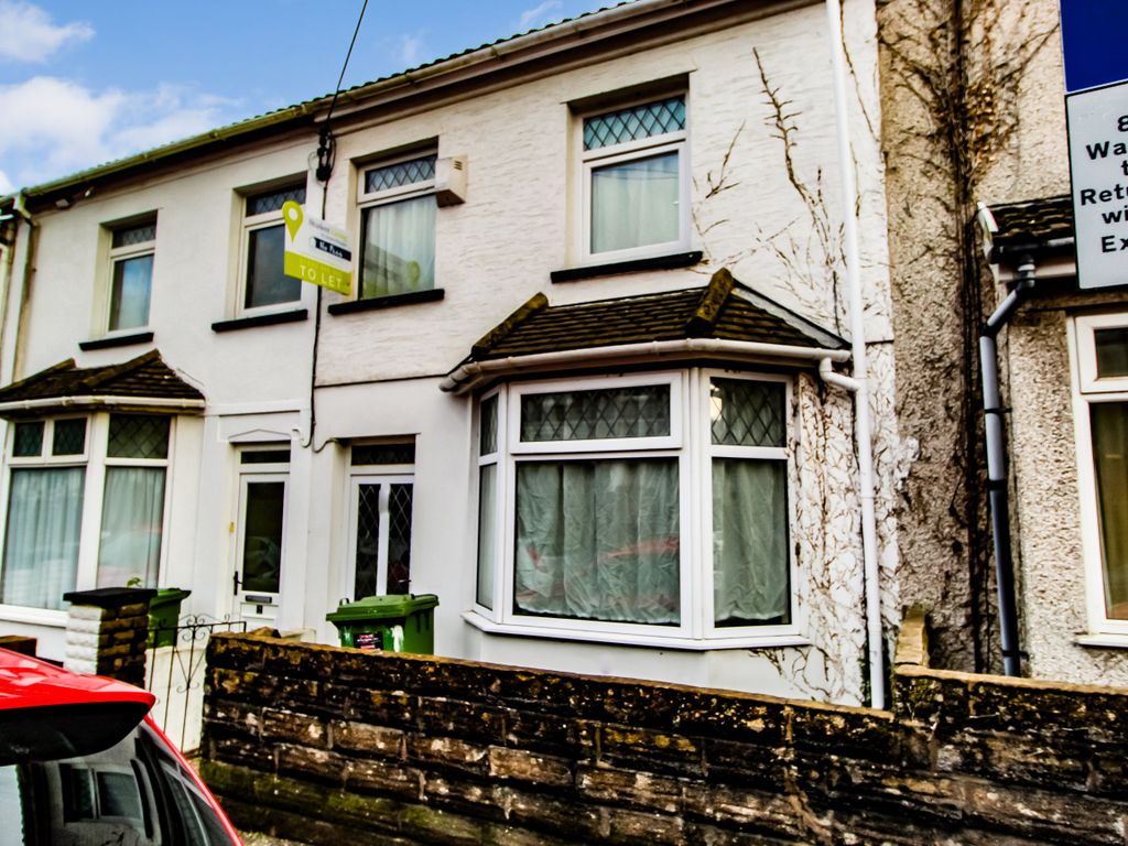 2 bed property to rent in Kingsland Terrace, Treforest, Pontypridd CF37