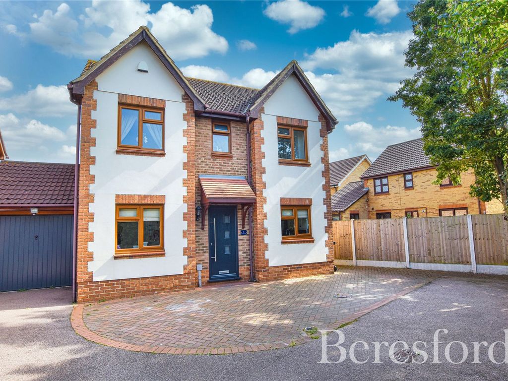 4 bed detached house for sale in Harvest Way, Heybridge CM9, £475,000