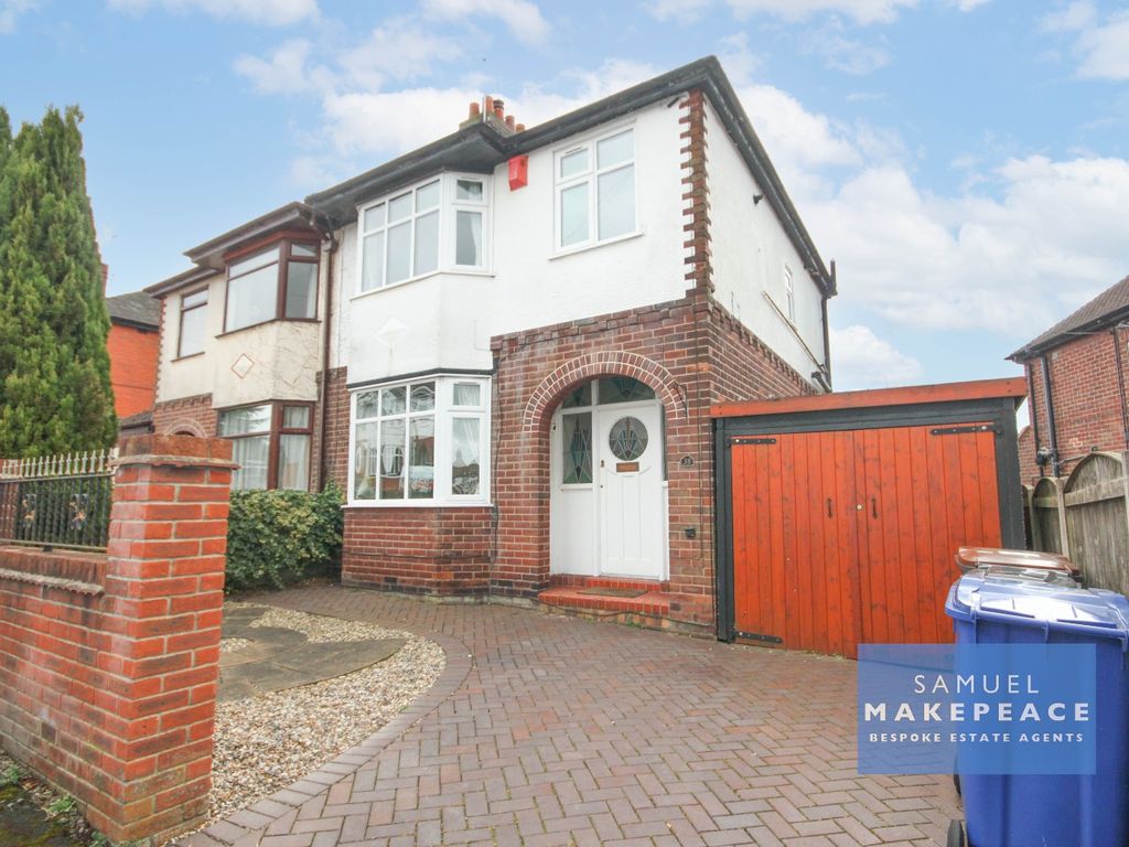 3 bed semidetached house for sale in Lansdell Avenue, Porthill