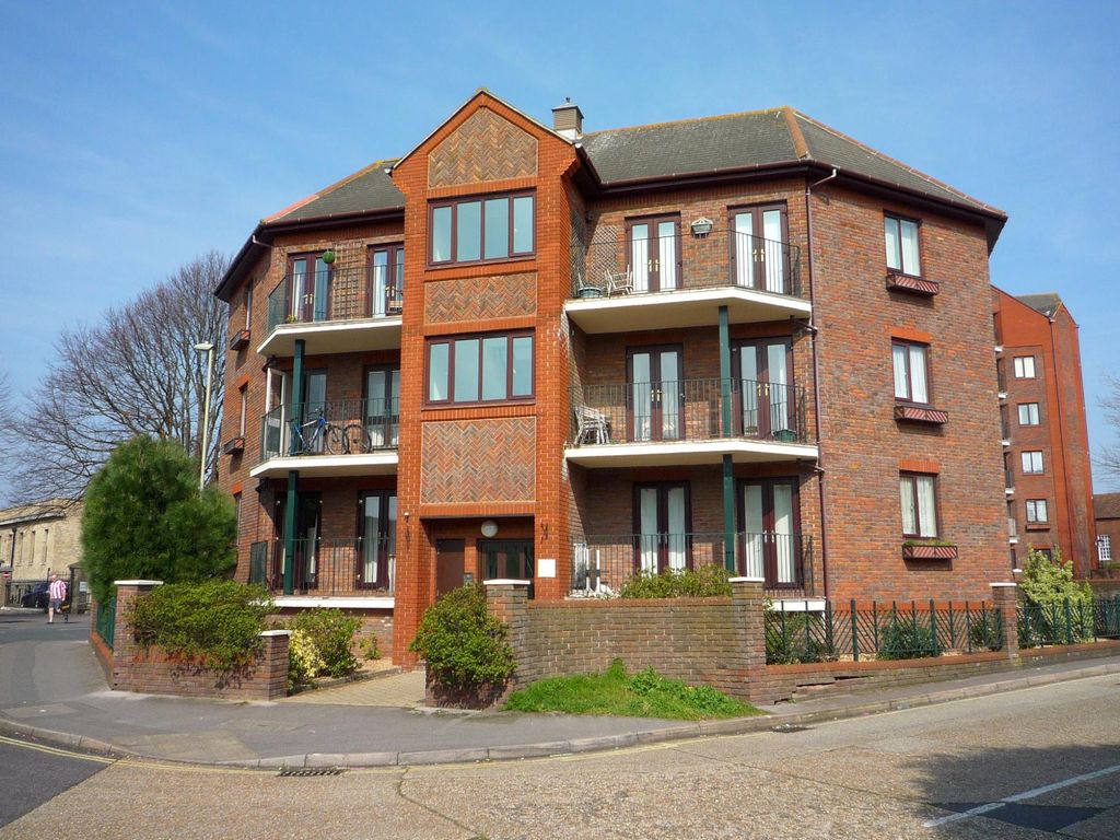 1 bed flat to rent in Clarence Road, Gosport PO12 Zoopla
