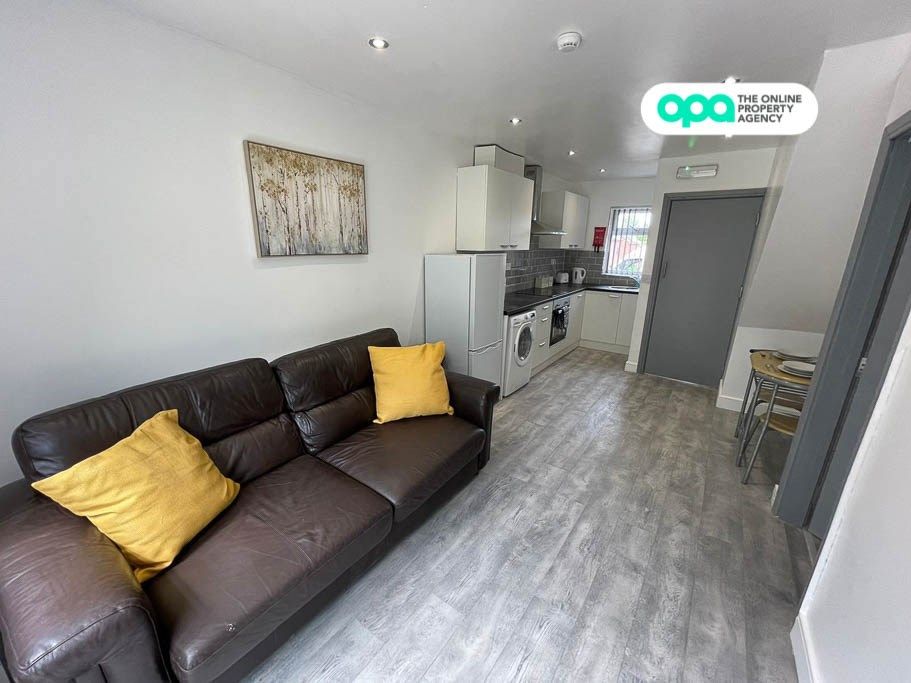 6 bed property for sale in Coventry Road, Small Heath, Birmingham B10