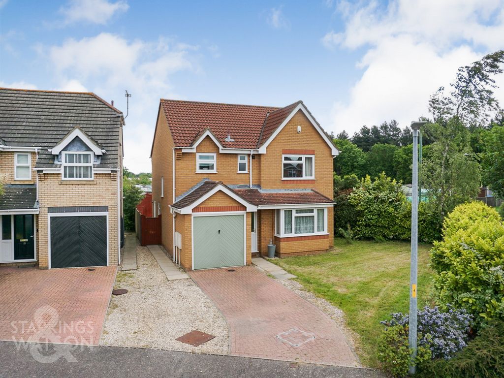 4 bed detached house for sale in Winstanley Road, Dussindale, Norwich