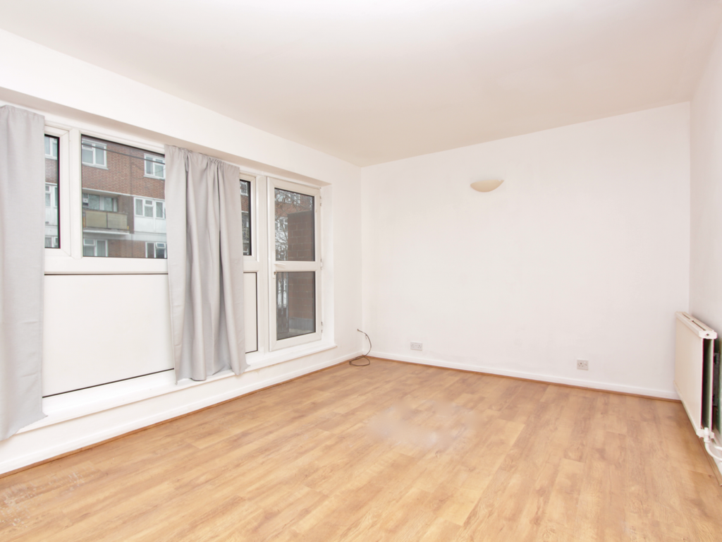 4 bed terraced house to rent in Approach Close, Stoke Newington, London N16, £3,300 pcm Zoopla