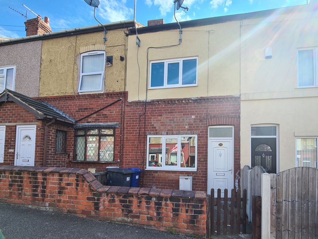 3 bed end terrace house to rent in Poplar Avenue, Goldthorpe, Rotherham
