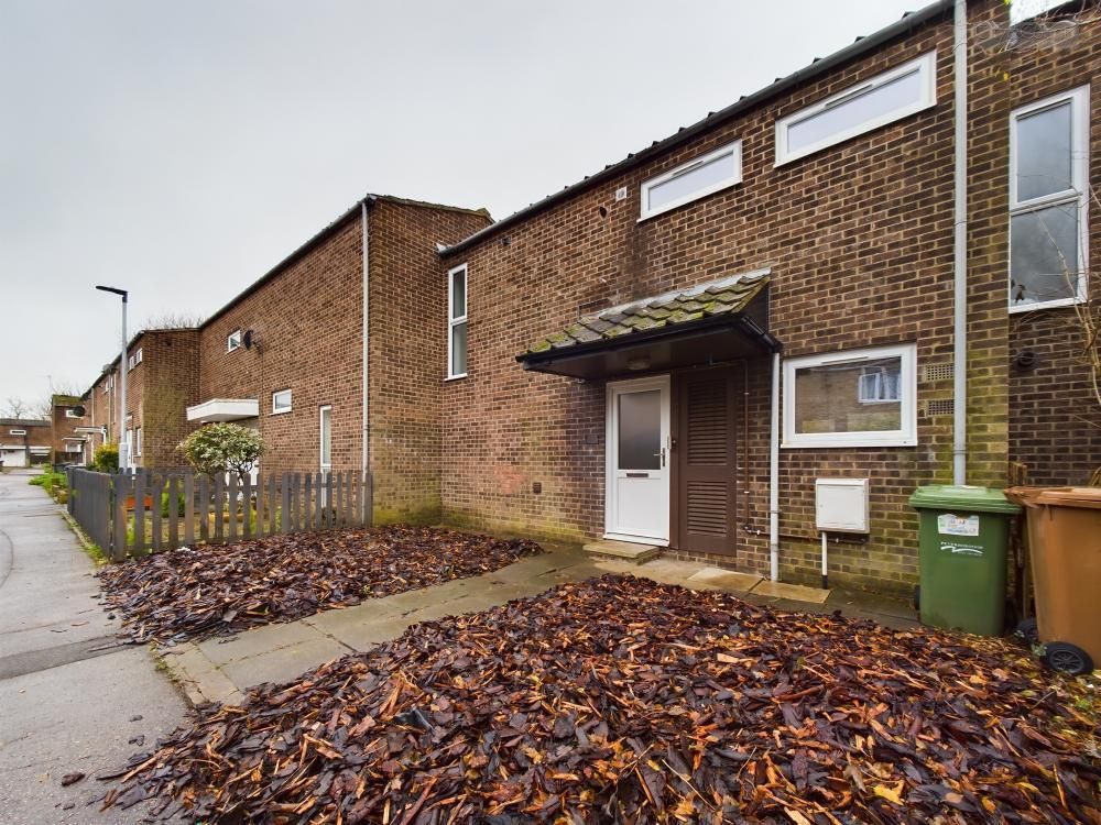 3 bed terraced house for sale in Swanspool, Ravensthorpe, Peterborough