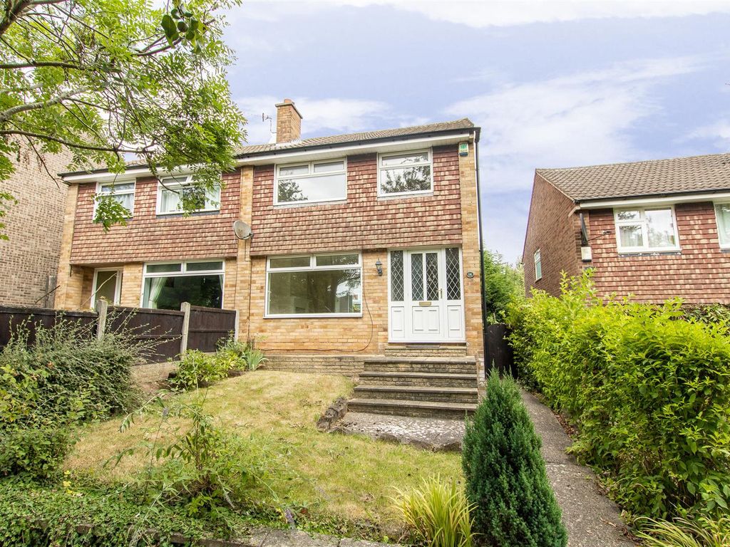 3 bed semidetached house for sale in Cowdrey Gardens, Arnold, Nottingham NG5 Zoopla