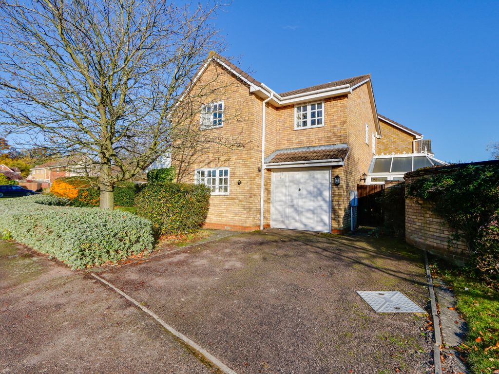 4 bed detached house to rent in Exmoor Close, Huntingdon PE29, £1,550