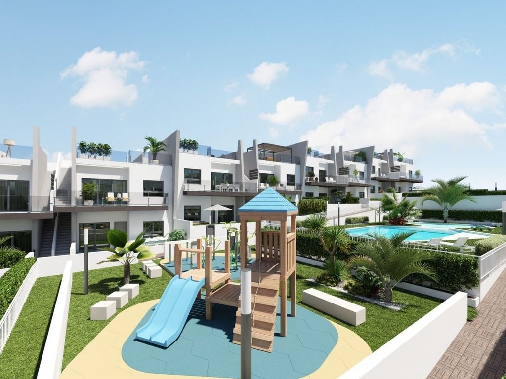 New home, 2 bed bungalow for sale in 03193 San Miguel De Salinas