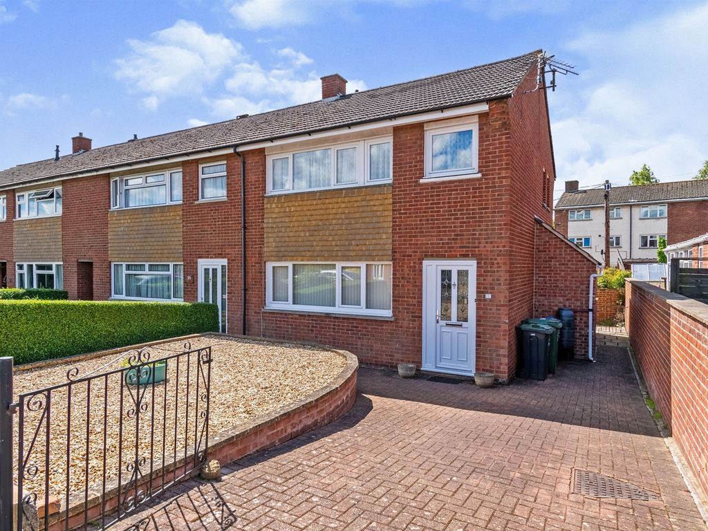 3 bed end terrace house for sale in Brook Street, Chippenham SN14 Zoopla