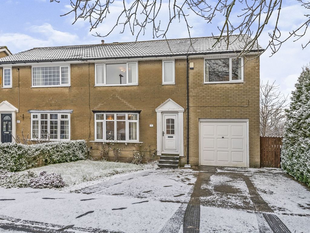 Folly Hall Avenue, Bradford BD6  