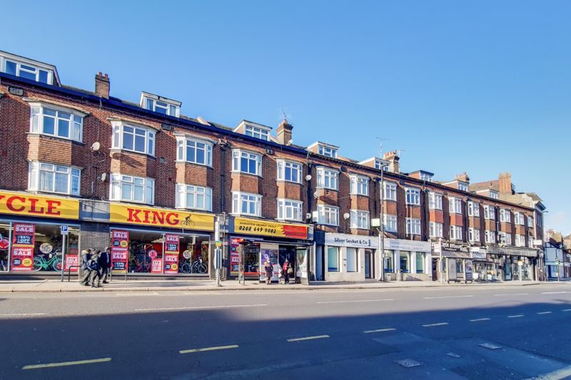 2 bed flat for sale in Brighton Road, South Croydon CR2, £250,000 Zoopla