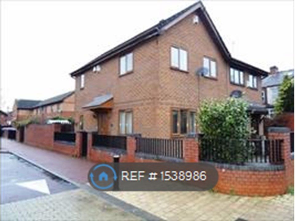 3 bed semidetached house to rent in Hackle Street, Manchester M11 Zoopla