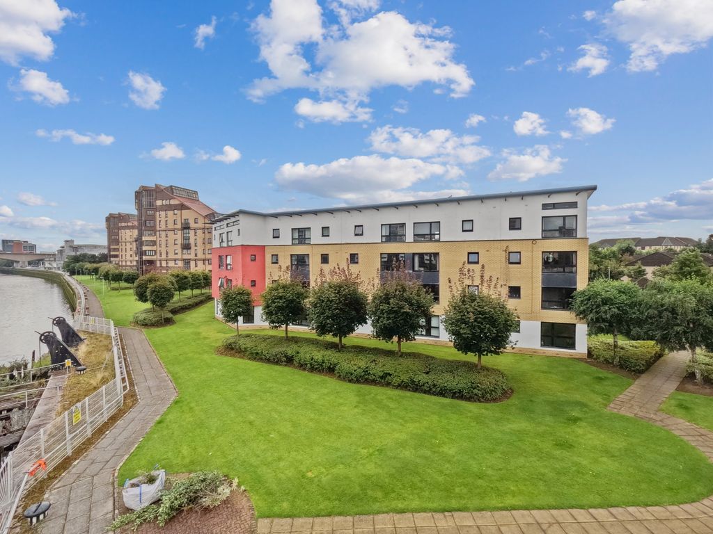 1 bed flat for sale in Mavisbank Gardens, Festival Park, Glasgow G51, £
