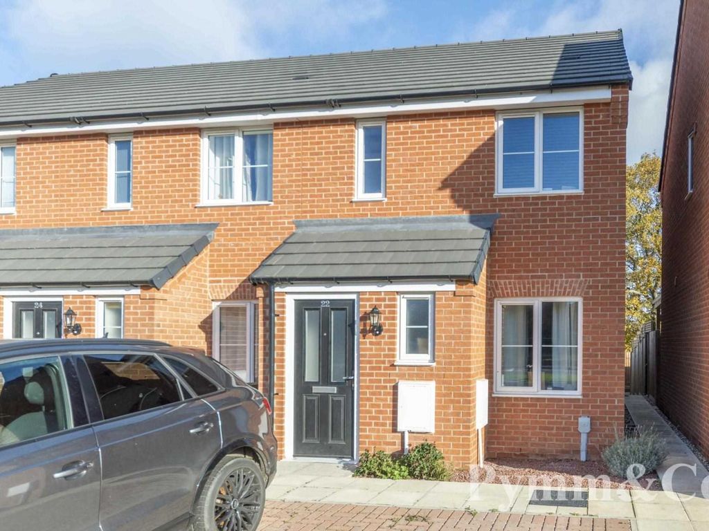 2 bed end terrace house for sale in Beech Close, Hellesdon NR6, £