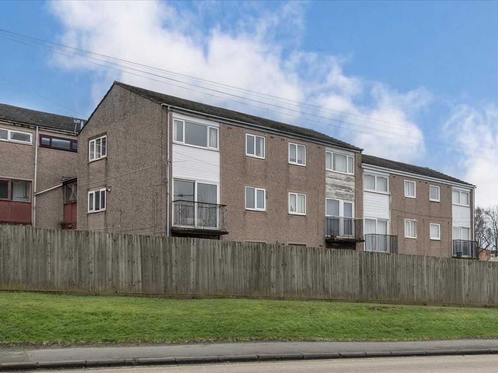 3 bed flat for sale in Rannoch Road, Rosyth, Dunfermline KY11, £93,000
