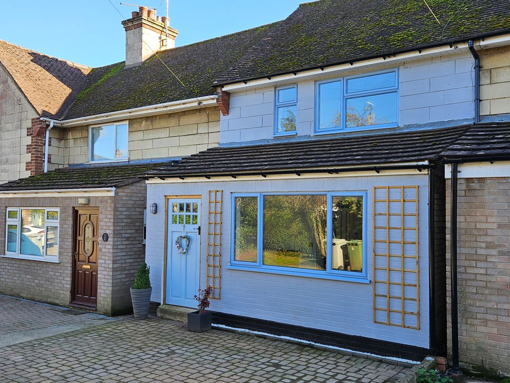 3 bed terraced house for sale in Wheatley Avenue, Uppingham, Oakham