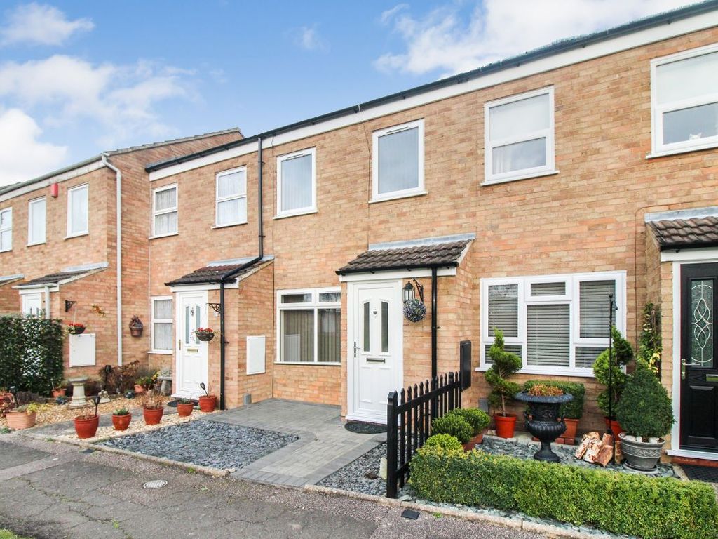 2 bed terraced house to rent in Crediton Close, Bedford MK40 Zoopla