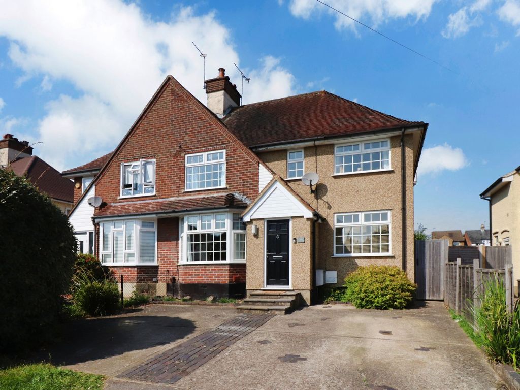 3 bed semidetached house for sale in Trowley Rise, Abbots Langley WD5