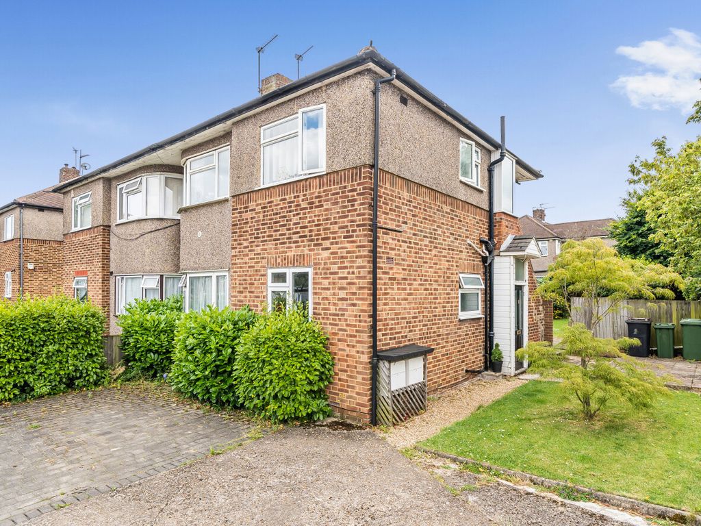 2 bed for sale in Kenilworth Road, Petts Wood BR5, £325,000