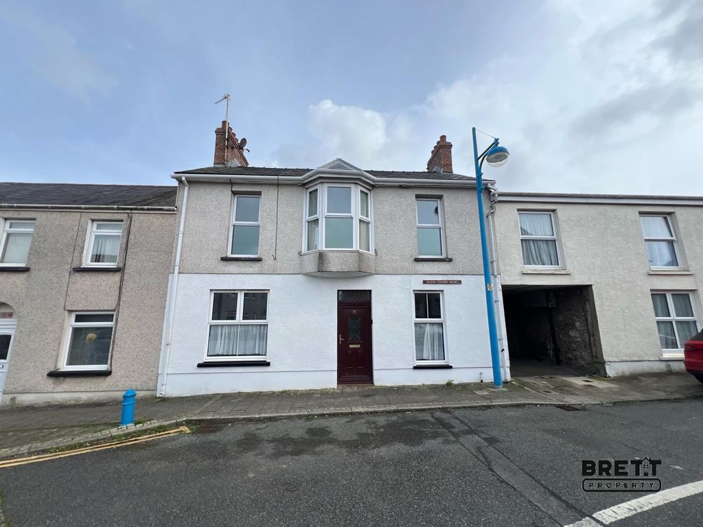 2 bed flat to rent in Brewery Street, Pembroke Dock, Pembrokeshire