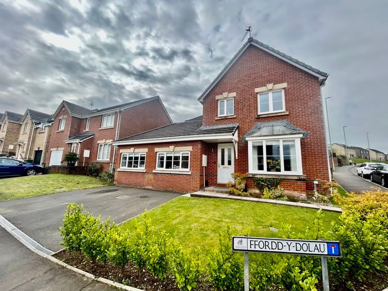 3 bed detached house for sale in Ffordd Y Dolau, Llanharan CF72 Zoopla