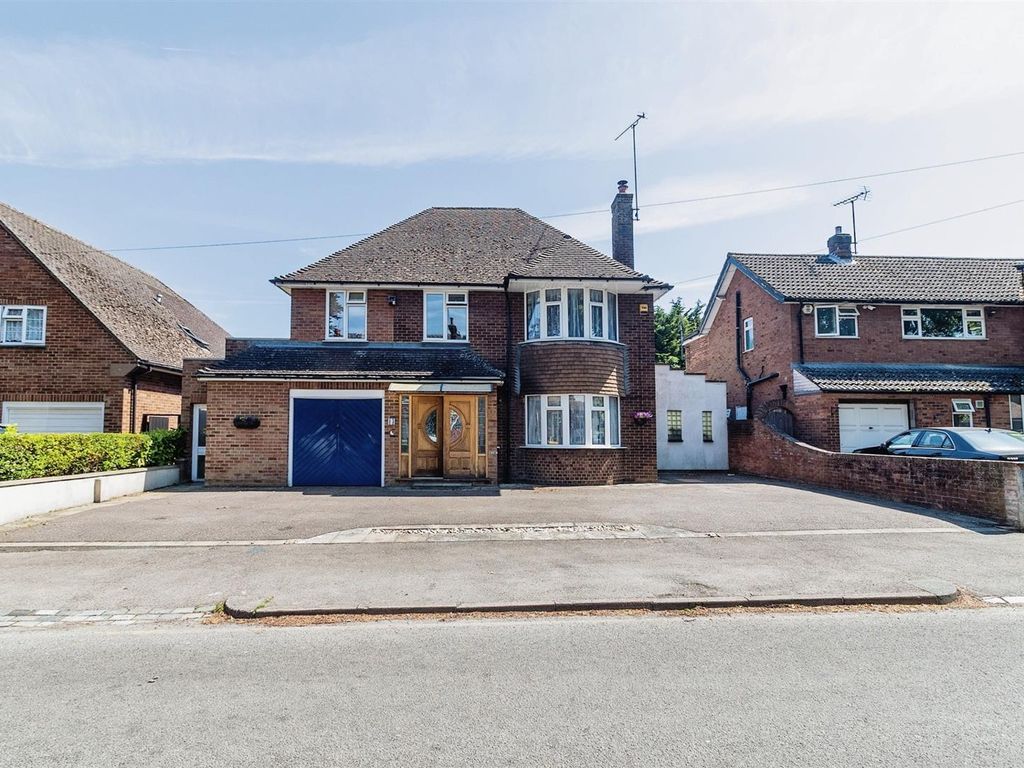 5 bed property for sale in Priory Road, Dunstable LU5 Zoopla