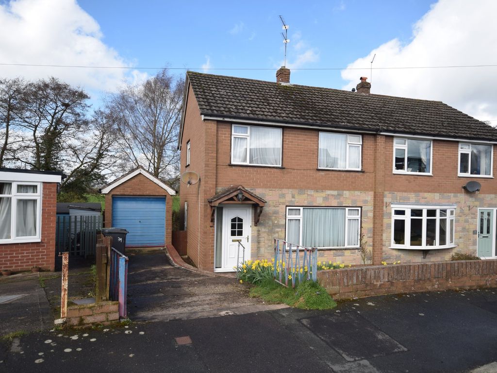 3 bed semidetached house for sale in The Grove, Tarporley Road