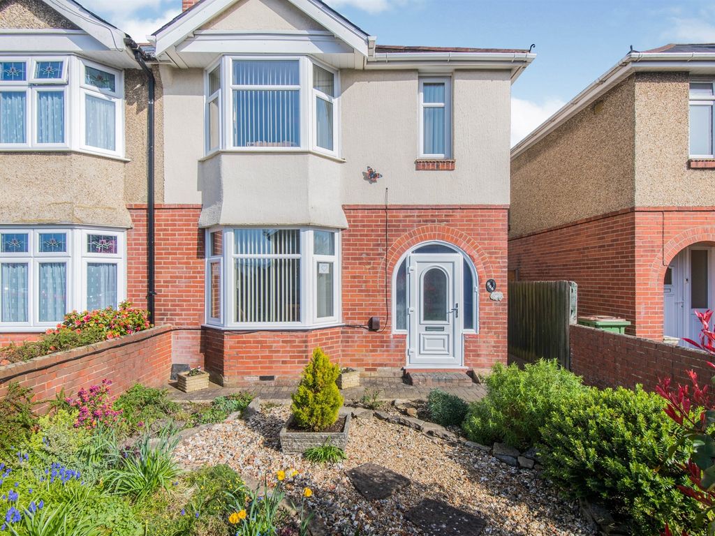 3 bed semidetached house for sale in Desborough Road, Eastleigh SO50