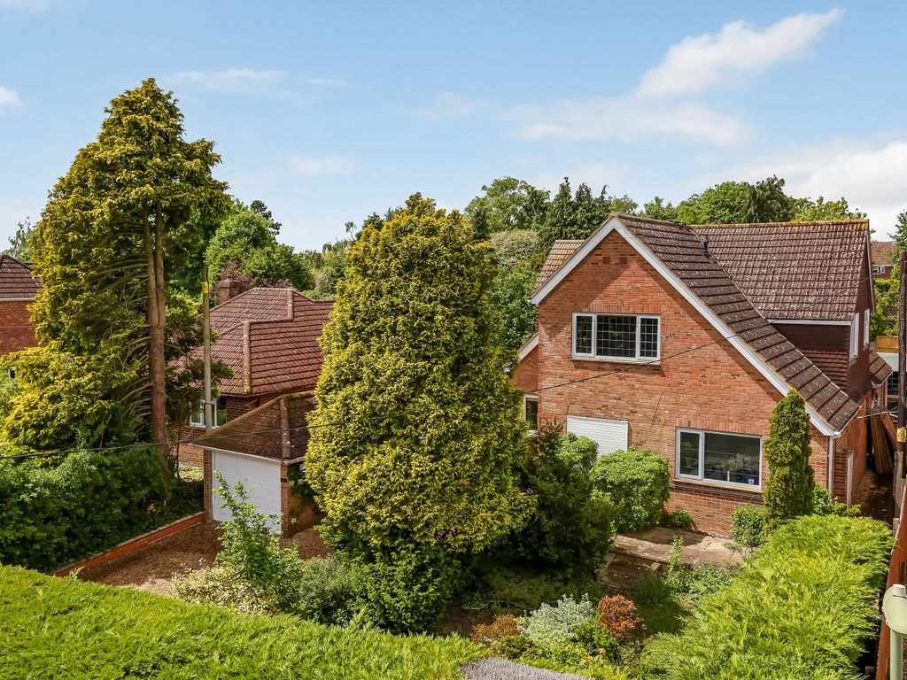 5 bed detached house for sale in Compton Way, Winchester, Hampshire