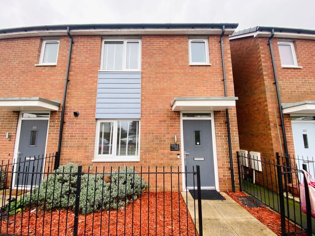 3 bed semidetached house for sale in Spencer Way, Newport NP19, £