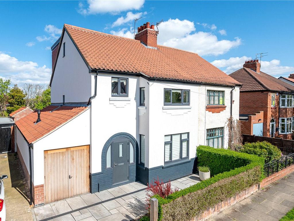 3 bed semidetached house for sale in Westminster Road, York, North