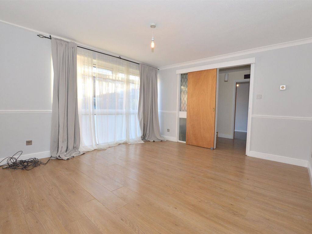 2 bed terraced house to rent in Harrison Close, Reigate, Surrey RH2, £